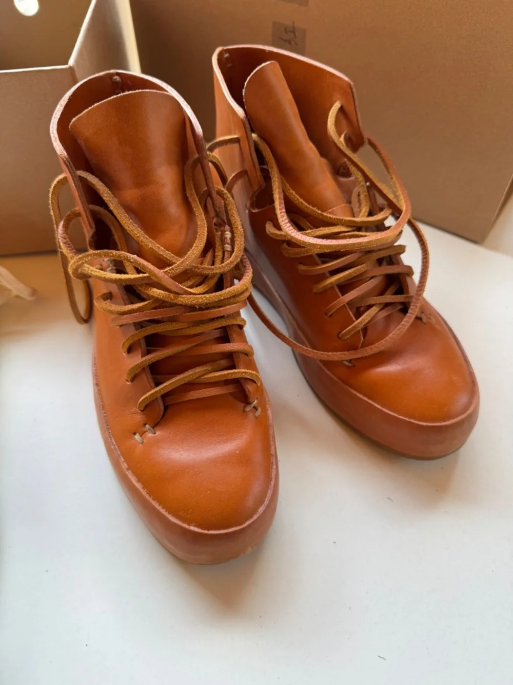 FEIT Hand-Sewn High Top Natural Tan Leather EU 37 Edition 6/60